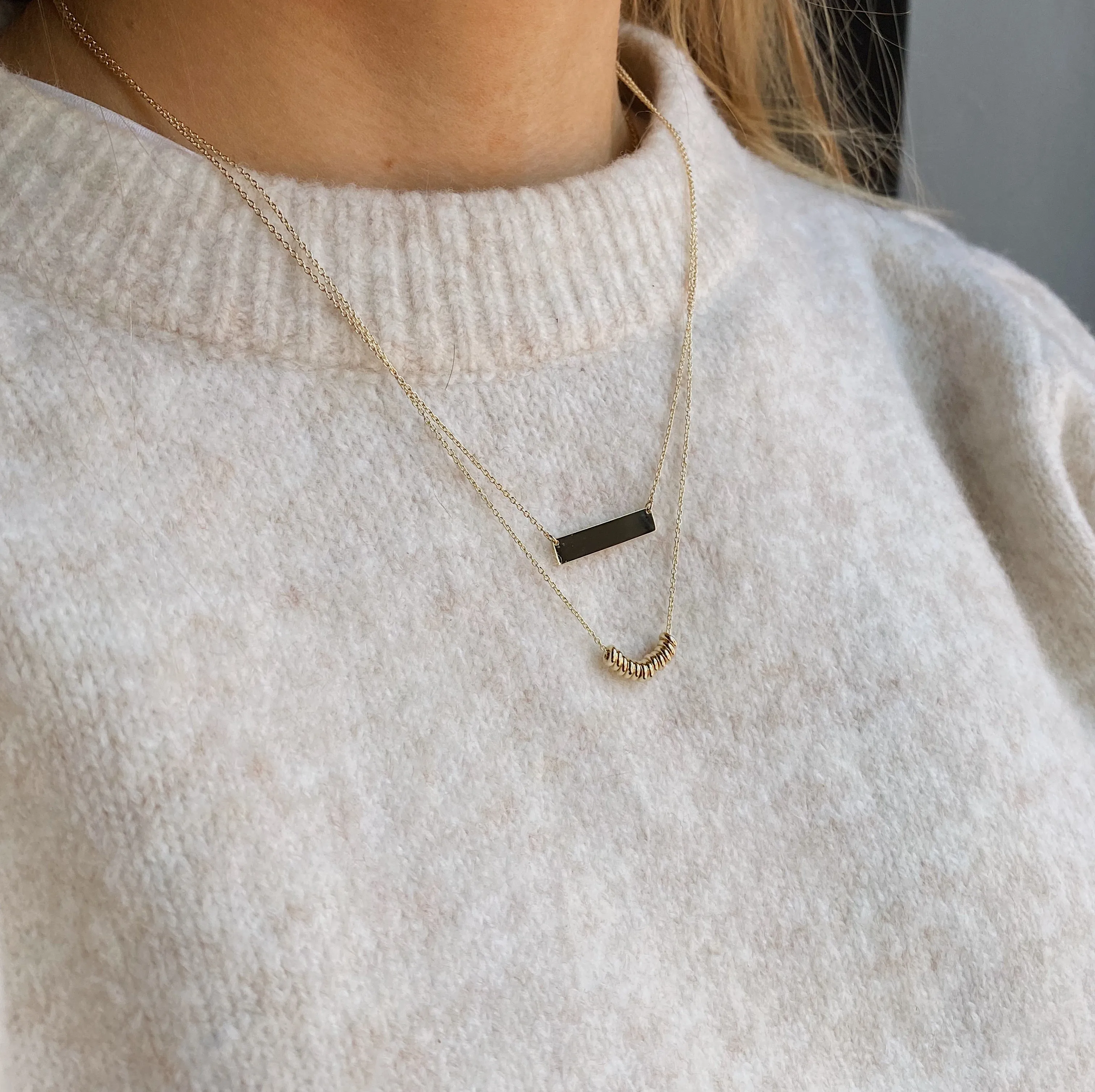9kt Gold Multiple Circles Pendant Necklace