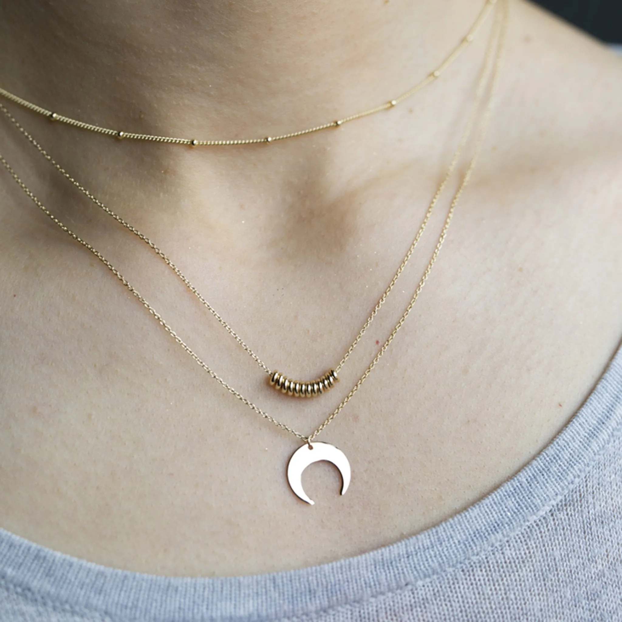 9kt Gold Multiple Circles Pendant Necklace