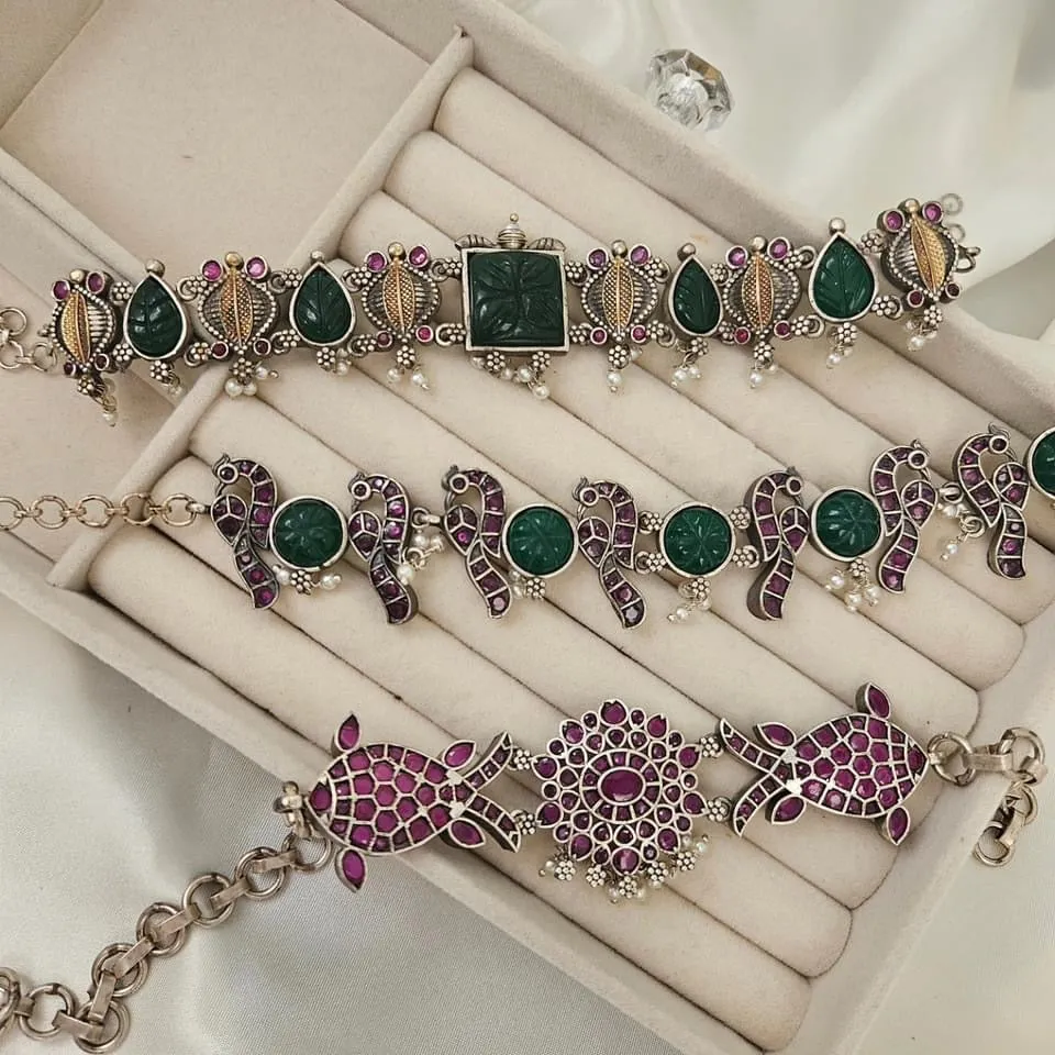Pink Fish Stone Choker Set with Pearls